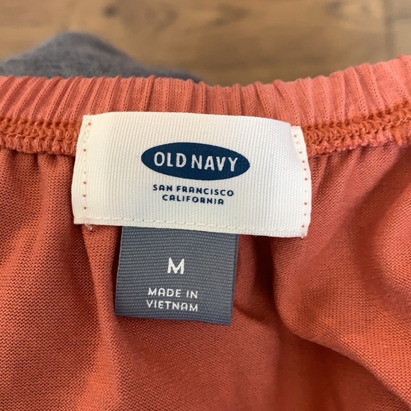 Old navy off the shoulder top - Picture 4 of 4